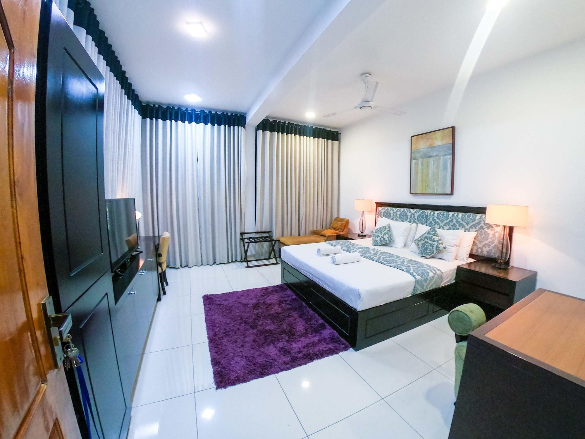 Romance Hills Hotel Канди Экстерьер фото