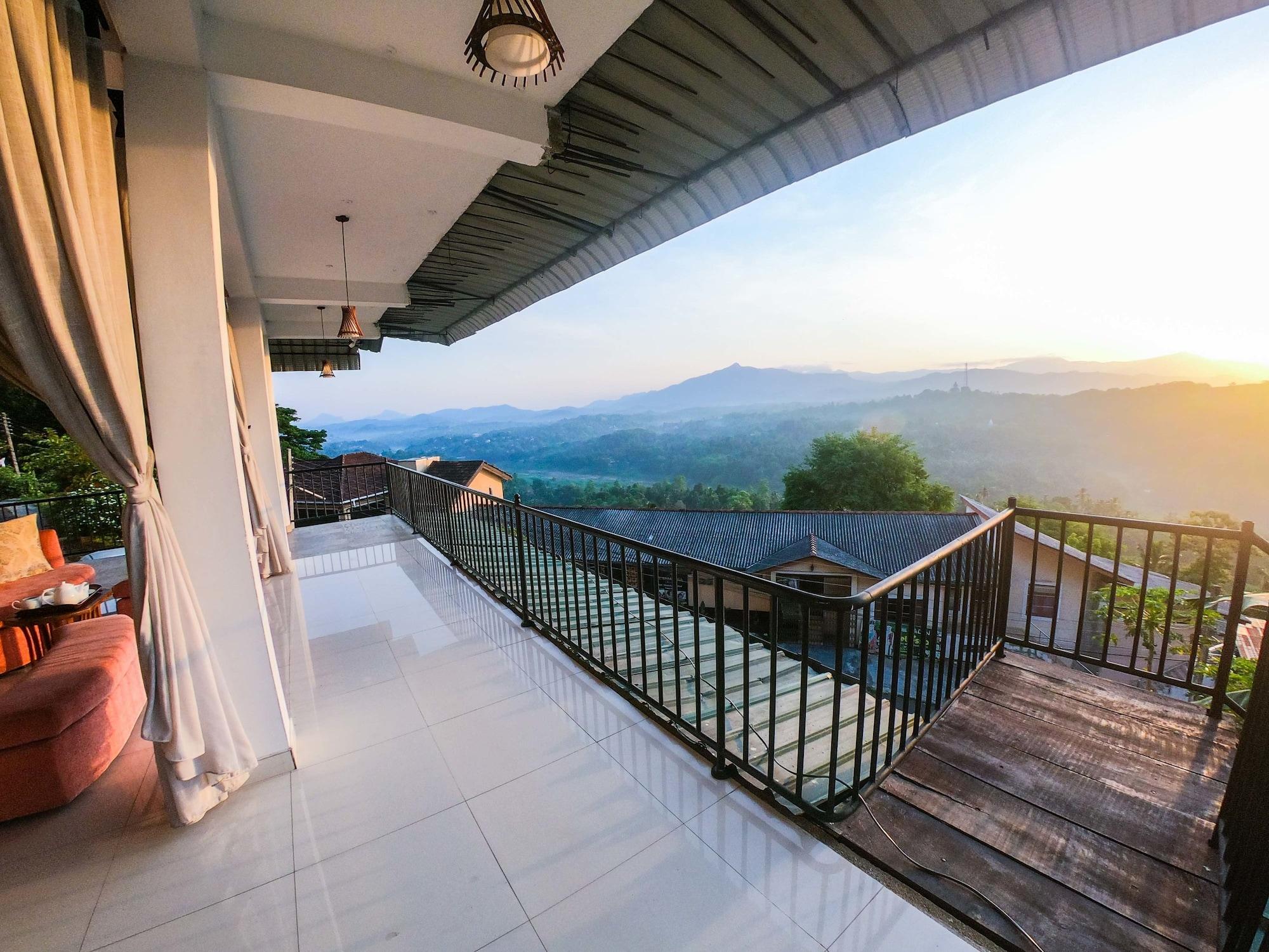 Romance Hills Hotel Канди Экстерьер фото