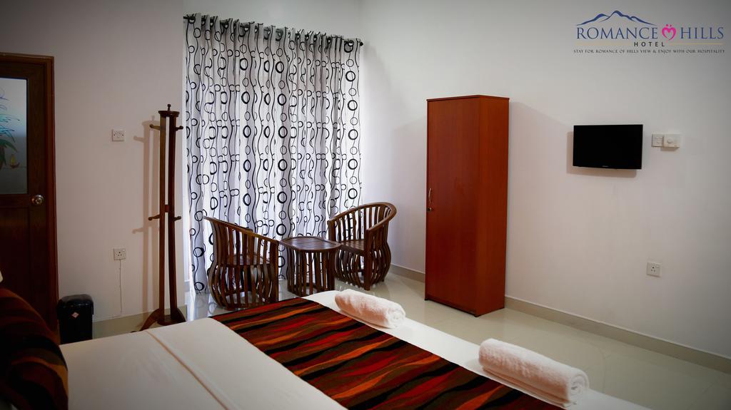 Romance Hills Hotel Канди Экстерьер фото
