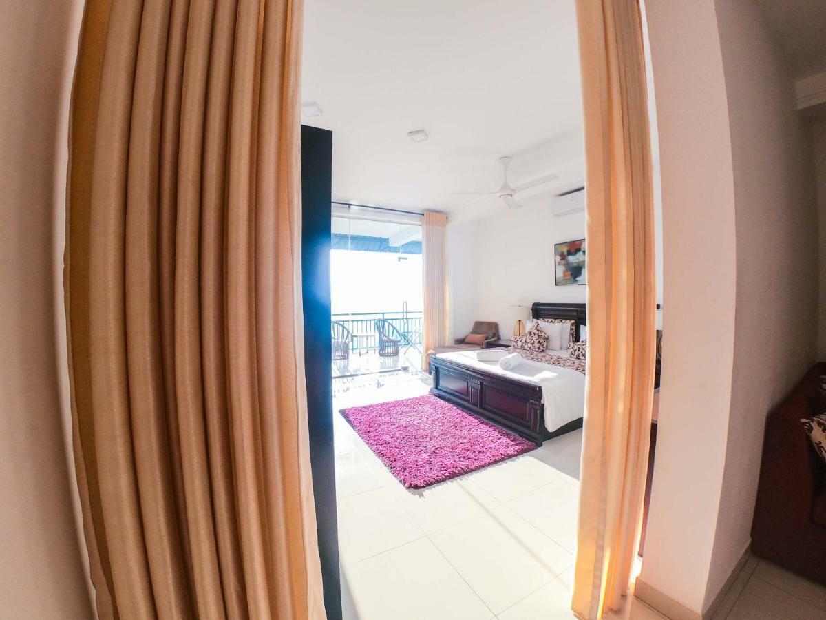 Romance Hills Hotel Канди Экстерьер фото